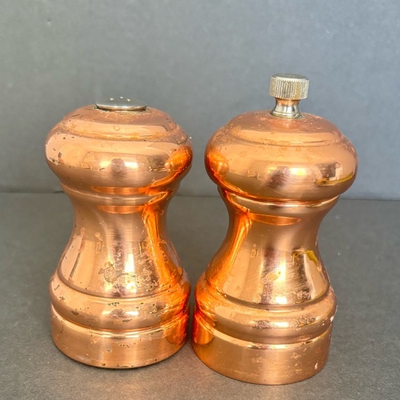 Olde Thompson Copper Tone Pepper Mill & Salt Shaker FRENCH COUNTRY FARMHOUSE - Picture 2 of 8